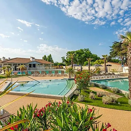 Les Grenettes Hotel